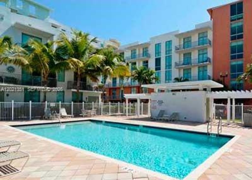 140 S Dixie Hwy 510, Hollywood, FL 33020