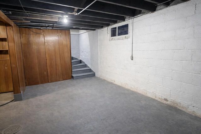 6220 W Burnham STREET, West Allis, WI 53219