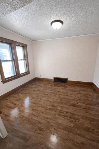 6220 W Burnham STREET, West Allis, WI 53219