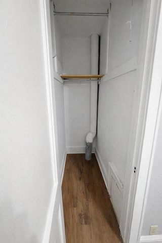 6220 W Burnham STREET, West Allis, WI 53219