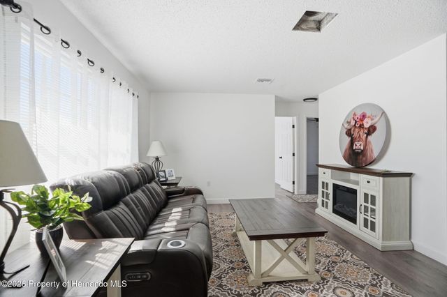 2076 Landover Boulevard, Spring Hill, FL 34608