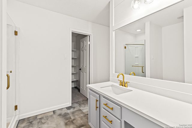 1687 Fir Circle, Schertz, TX 78154