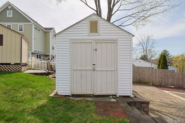 36 Parkway Drive, Yorktown Heights, NY 10598