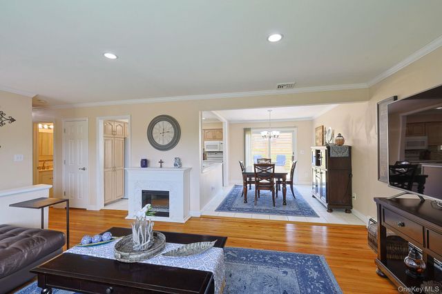 36 Parkway Drive, Yorktown Heights, NY 10598