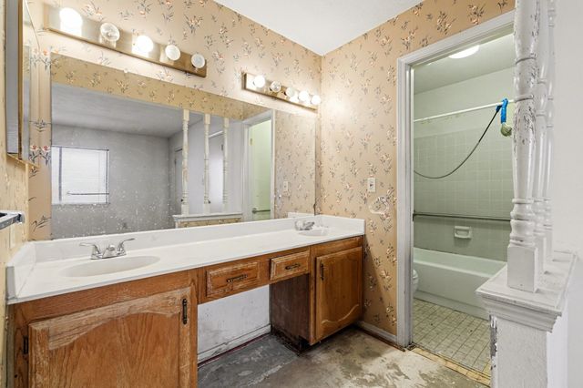 1722 Uvalde Street, Mesquite, TX 75150