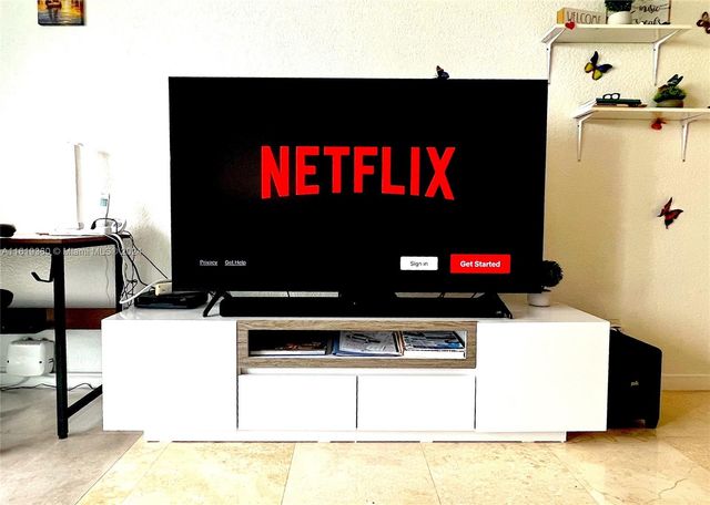 3901 S Ocean Dr 9B, Hollywood, FL 33019