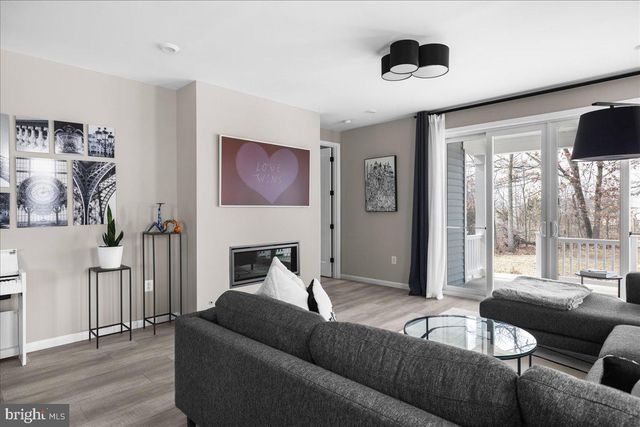 154 NEVERMORE DR, Winchester, VA 22602