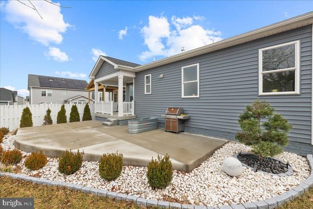 154 NEVERMORE DR, Winchester, VA 22602