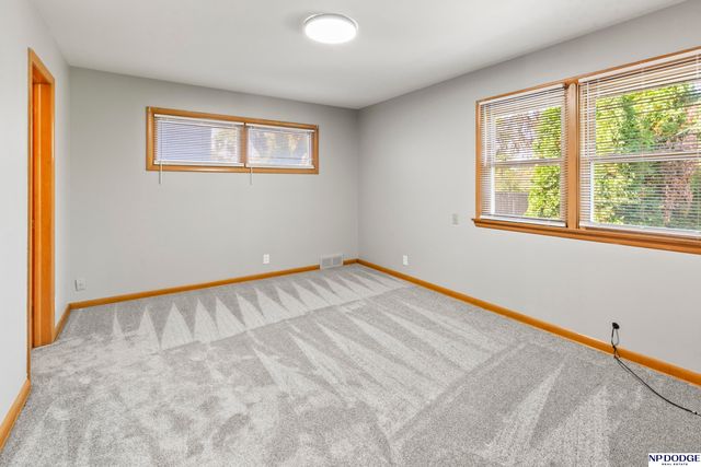 6548 N 34 Street, Omaha, NE 68112