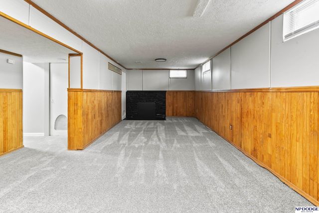 6548 N 34 Street, Omaha, NE 68112