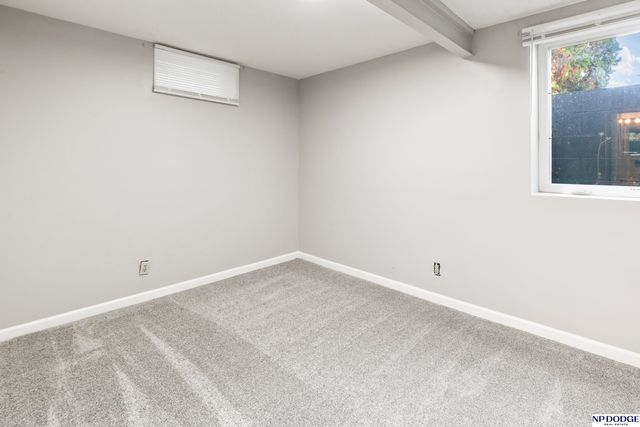 6548 N 34 Street, Omaha, NE 68112