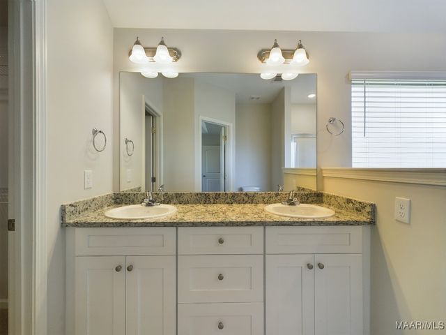 239 Brownstone Loop, Elmore, AL 36022