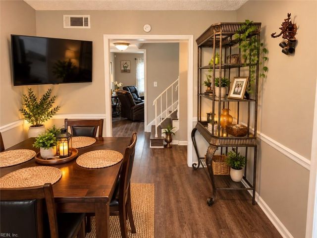 399 Deputy Ln Unit F, Newport News, VA 23608