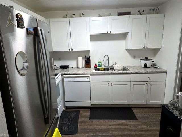399 Deputy Ln Unit F, Newport News, VA 23608