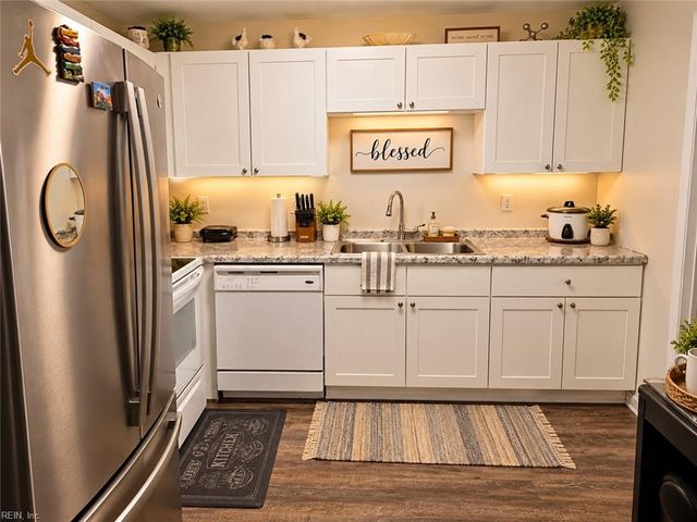 399 Deputy Ln Unit F, Newport News, VA 23608