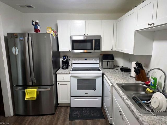 399 Deputy Ln Unit F, Newport News, VA 23608
