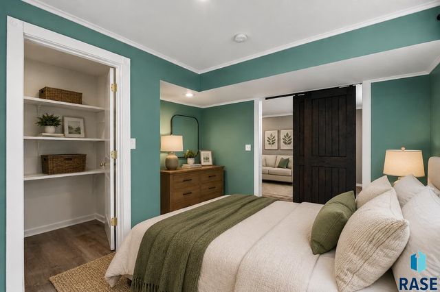 917 E Heatherwood Dr Drive, Brandon, SD 57005