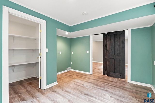 917 E Heatherwood Dr Drive, Brandon, SD 57005