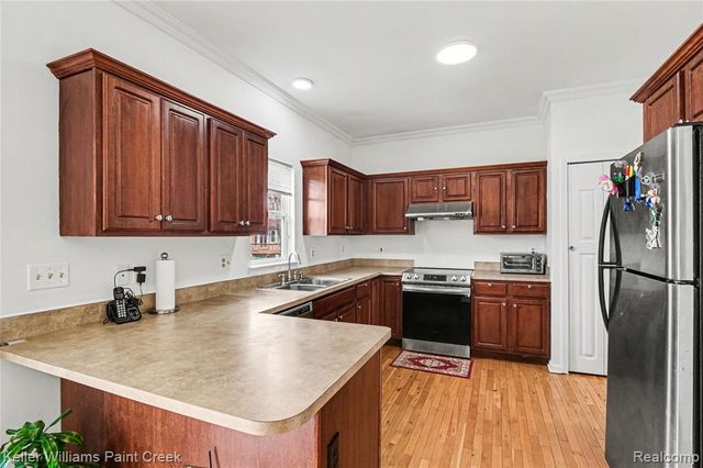 3281 Troy Drive, Troy, MI 48083