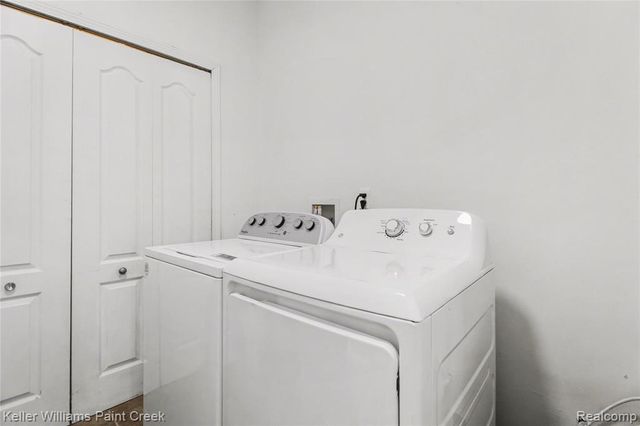 3281 Troy Drive, Troy, MI 48083