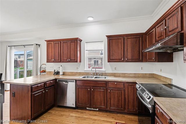 3281 Troy Drive, Troy, MI 48083