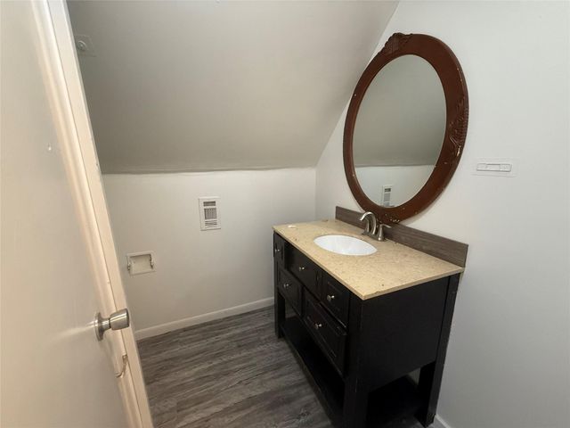 622 Trinity ST, Lockhart, TX 78644