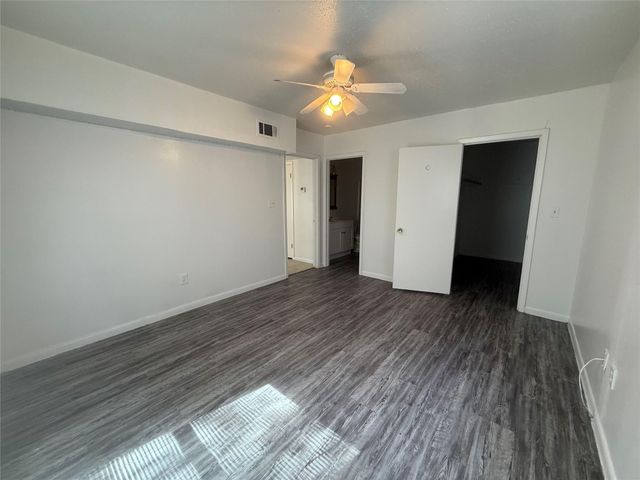 622 Trinity ST, Lockhart, TX 78644