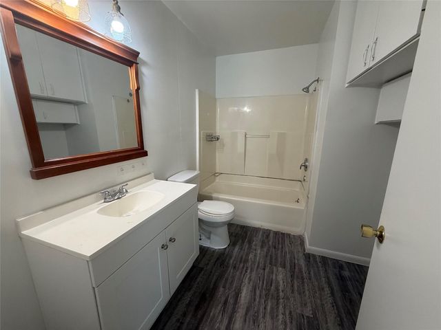 622 Trinity ST, Lockhart, TX 78644