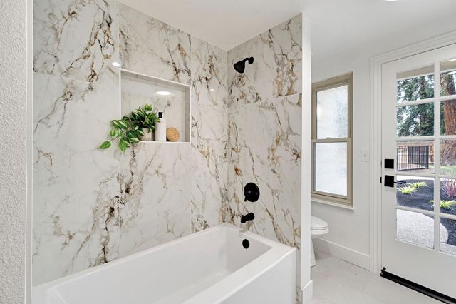 512 E Kelso Avenue, Fresno, CA 93720