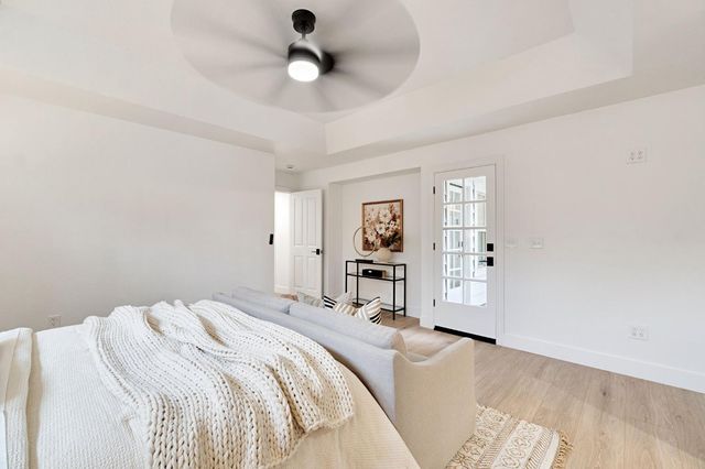 512 E Kelso Avenue, Fresno, CA 93720