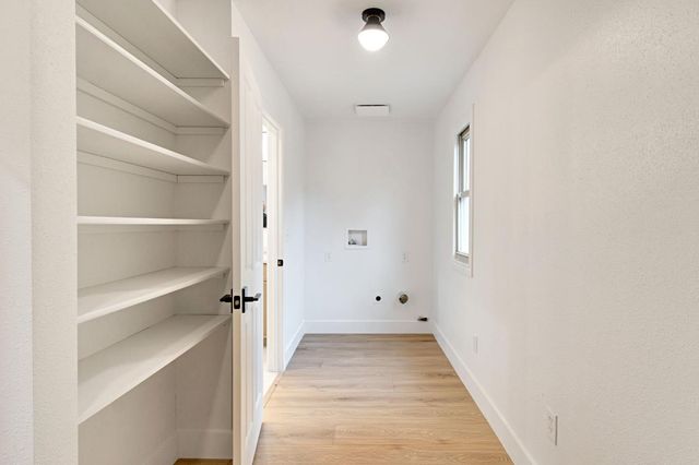 512 E Kelso Avenue, Fresno, CA 93720