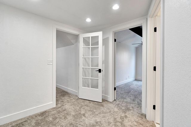 512 E Kelso Avenue, Fresno, CA 93720