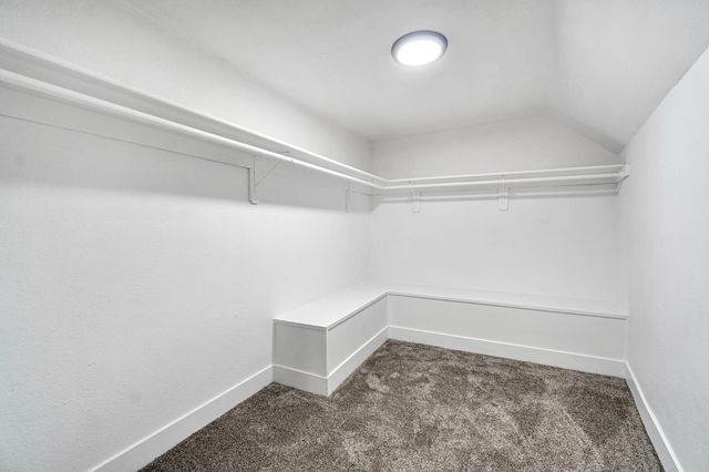 512 E Kelso Avenue, Fresno, CA 93720