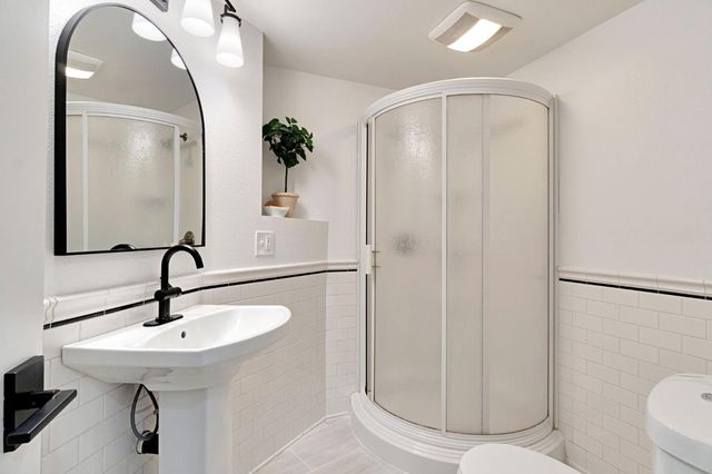 512 E Kelso Avenue, Fresno, CA 93720