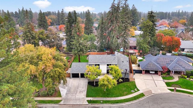 512 E Kelso Avenue, Fresno, CA 93720