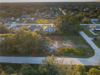 8977 100th Avenue, Vero Beach, FL 32967