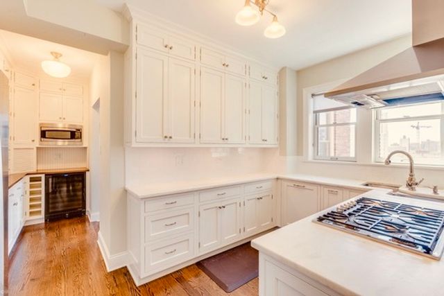 5000 S CORNELL Avenue 9A, Chicago, IL 60615