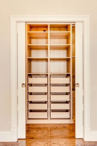 5000 S CORNELL Avenue 9A, Chicago, IL 60615