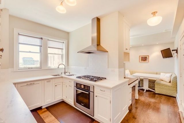 5000 S CORNELL Avenue 9A, Chicago, IL 60615