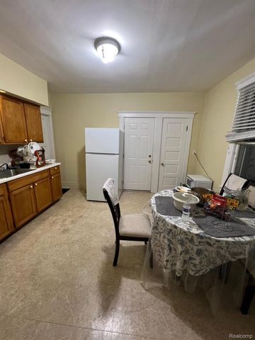 11357 Moran street, Wayne, MI 48212