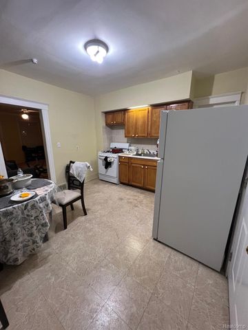 11357 Moran street, Wayne, MI 48212