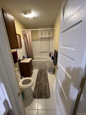 11357 Moran street, Wayne, MI 48212