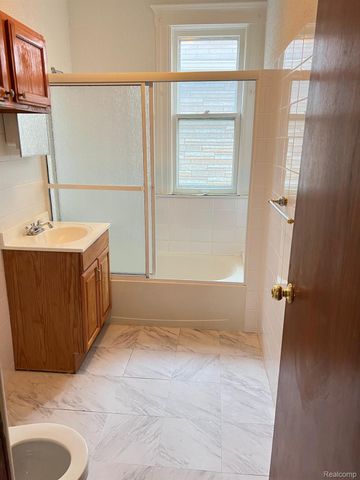 11357 Moran street, Wayne, MI 48212