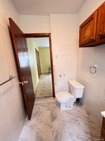 11357 Moran street, Wayne, MI 48212