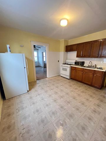 11357 Moran street, Wayne, MI 48212