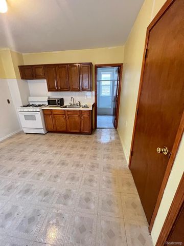 11357 Moran street, Wayne, MI 48212