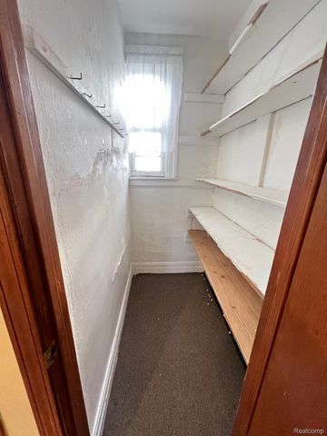 11357 Moran street, Wayne, MI 48212