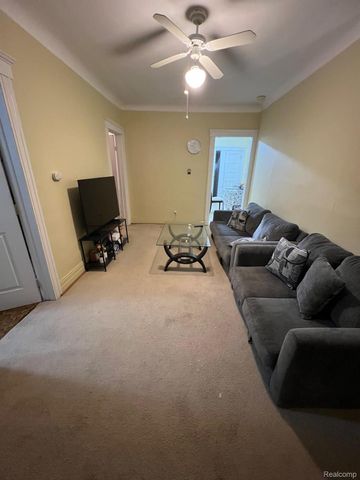 11357 Moran street, Wayne, MI 48212