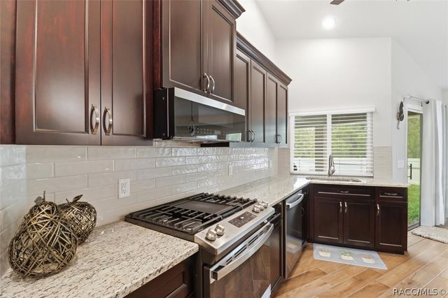 15 Dahlia Court N, Homosassa, FL 34446