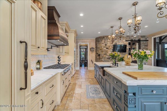 65 Brown Road, Saratoga, NY 12170